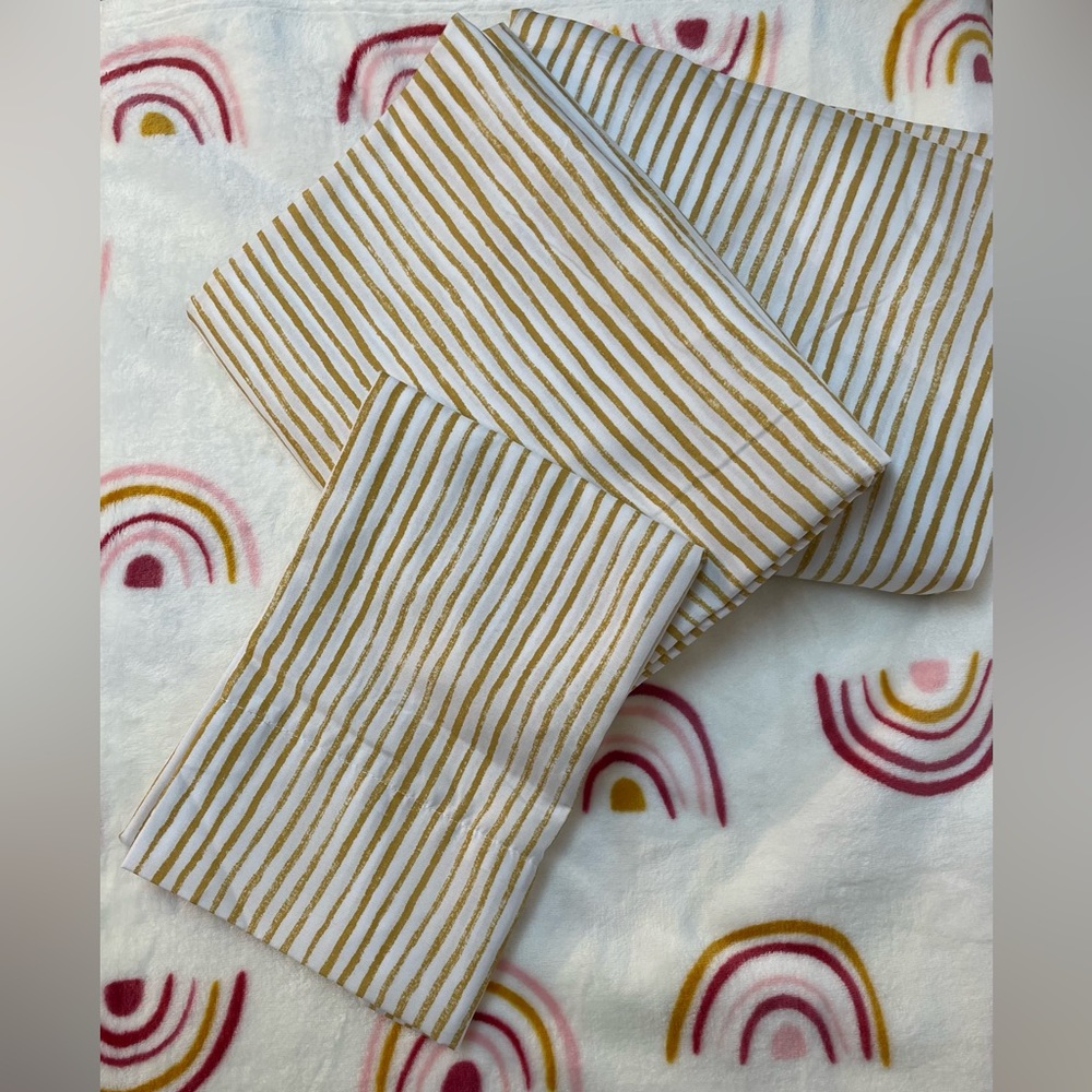 DKNY TWIN XL Sheet Set plus matching rainbow throw